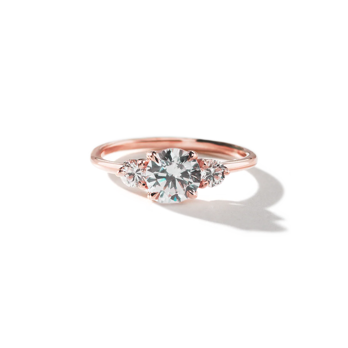 3-Stone Round Diamond Engagement Ring - 18K Gold - Image 3