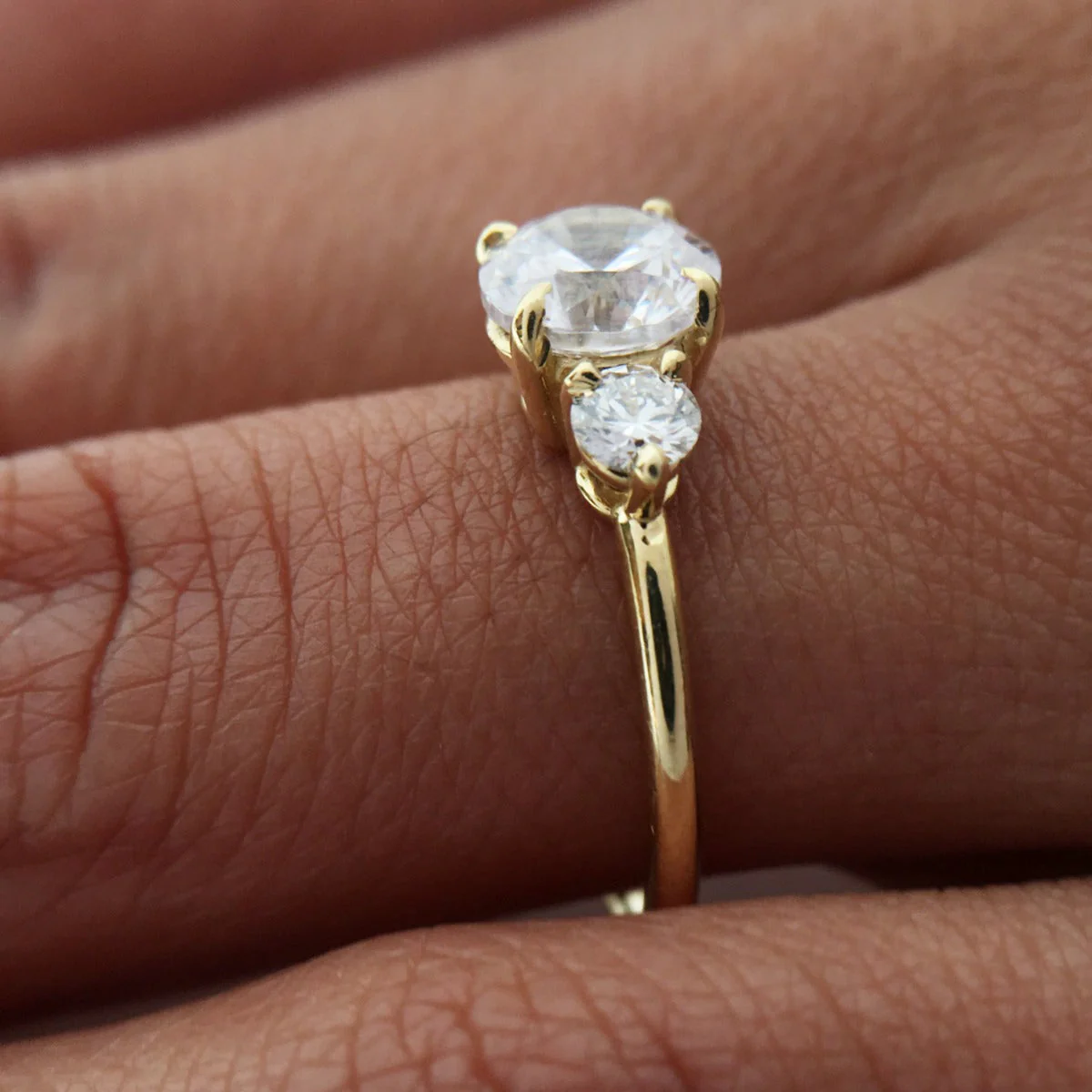 3-Stone Round Diamond Engagement Ring - 18K Gold - Image 9