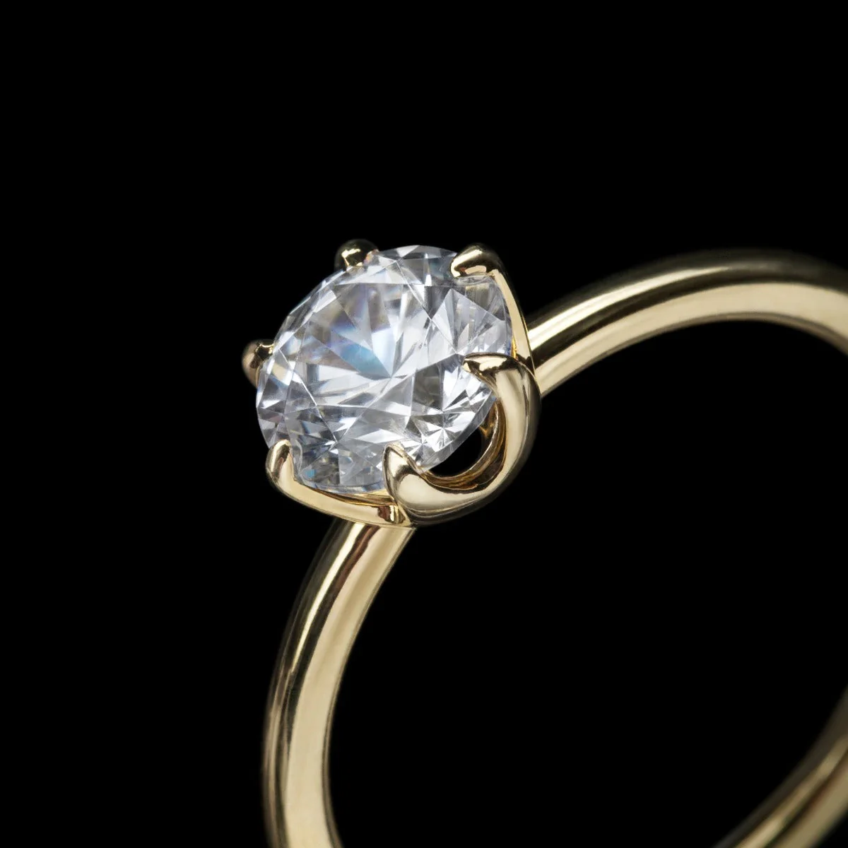 Chispa Sparkle Diamond Engagement Ring - 18K Gold - Image 10