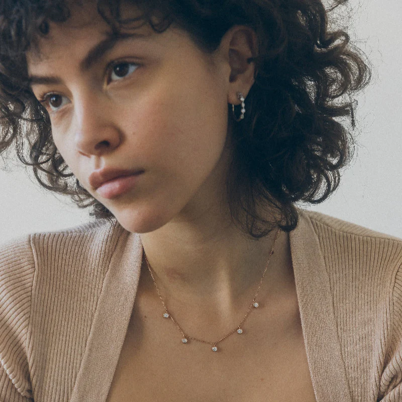 5 Diamond Necklace with 0.75 Carats - 18K Gold | VS Clarity Natural Diamonds - Image 3