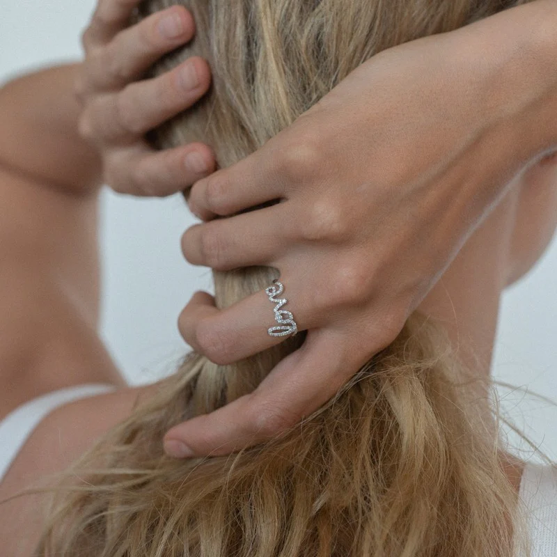 Diamond Love Ring - 18K Gold | VS Clarity Natural Diamonds - Image 5