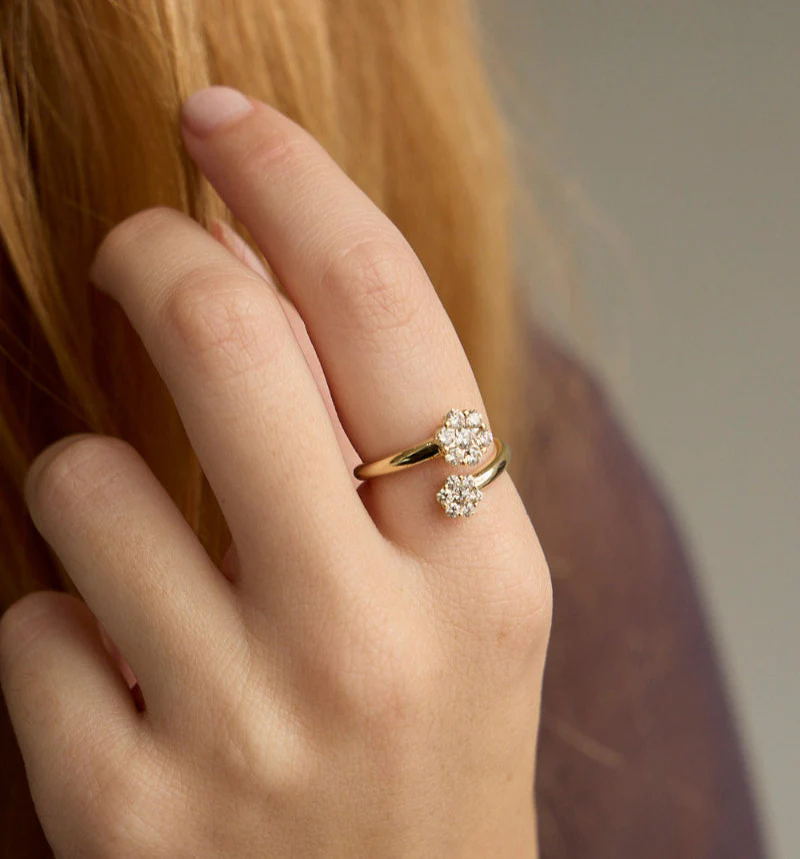 Floral Diamond Cluster Ring - 18K Gold | VS Clarity Natural Diamonds - Image 3