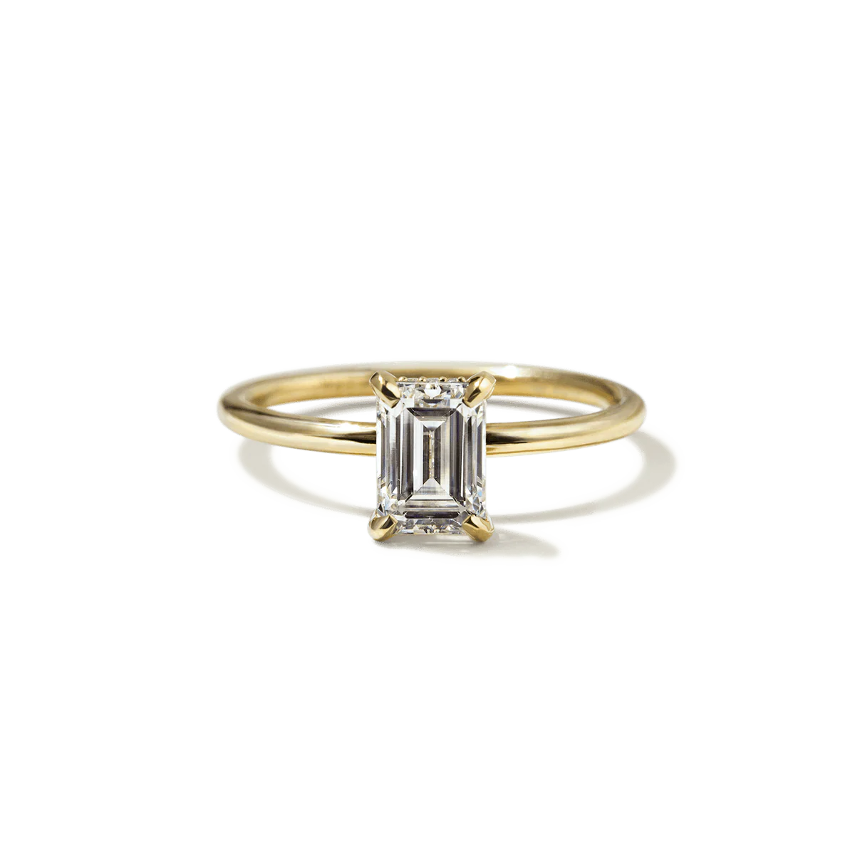 Noémie Solitaire Pick Your Diamond Shape Engagement Ring - 18K Gold - Image 10