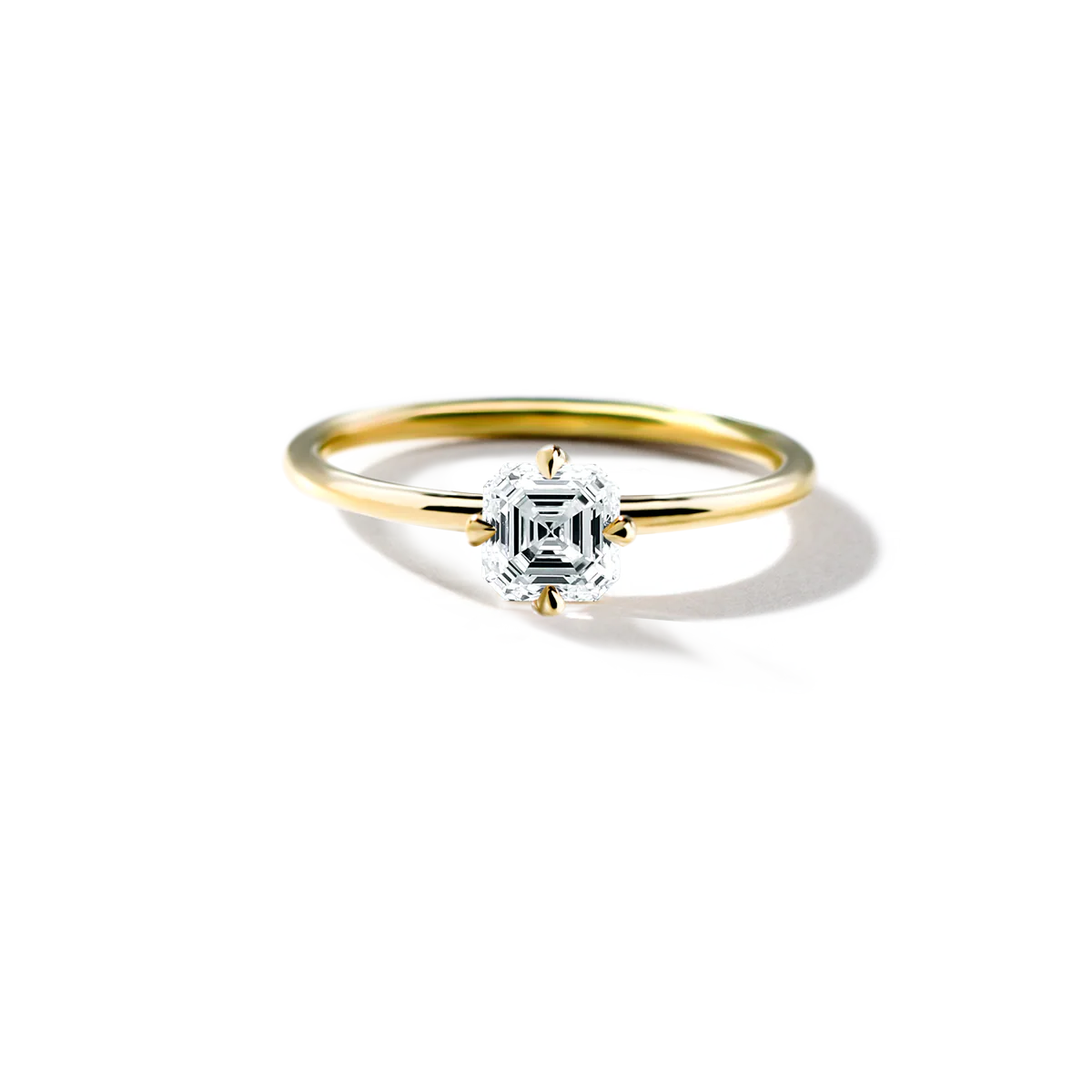 Noémie Solitaire Pick Your Diamond Shape Engagement Ring - 18K Gold - Image 16