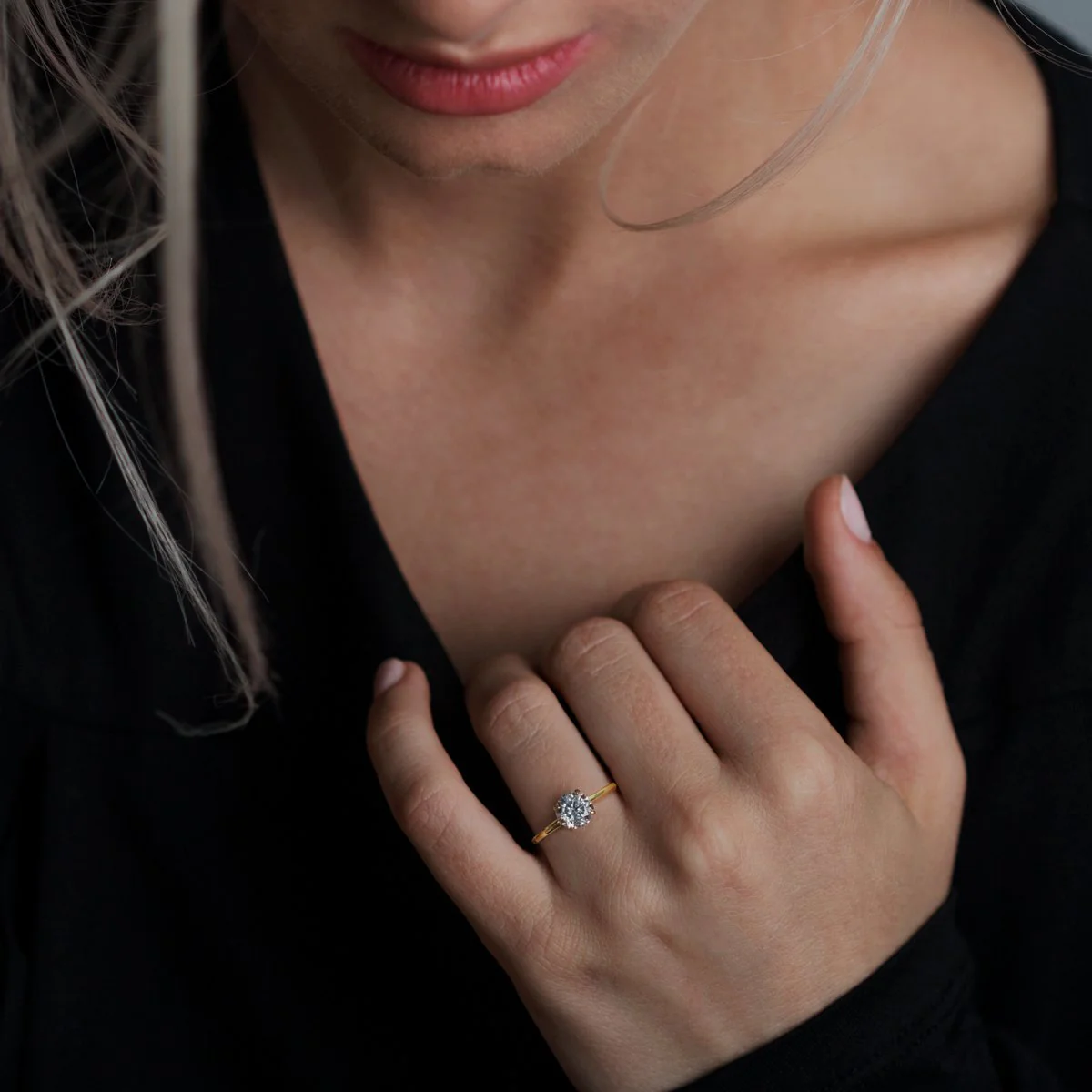 Noémie Solitaire Pick Your Diamond Shape Engagement Ring - 18K Gold - Image 35