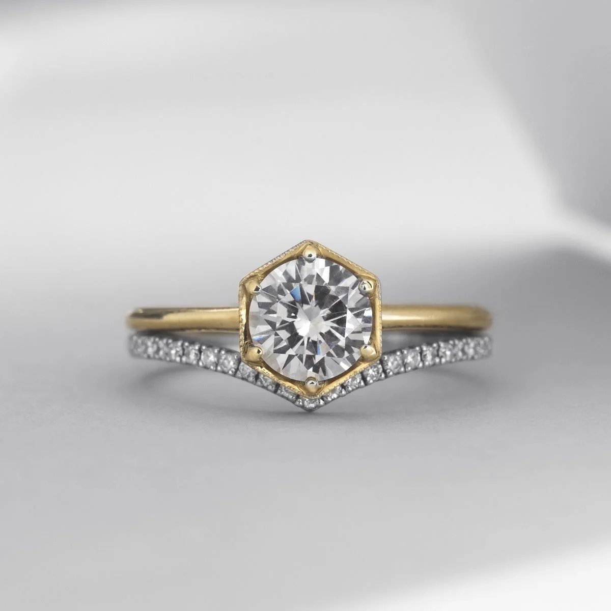 Selene Moonlight Round Diamond Engagement Ring - 18K Gold - Image 15