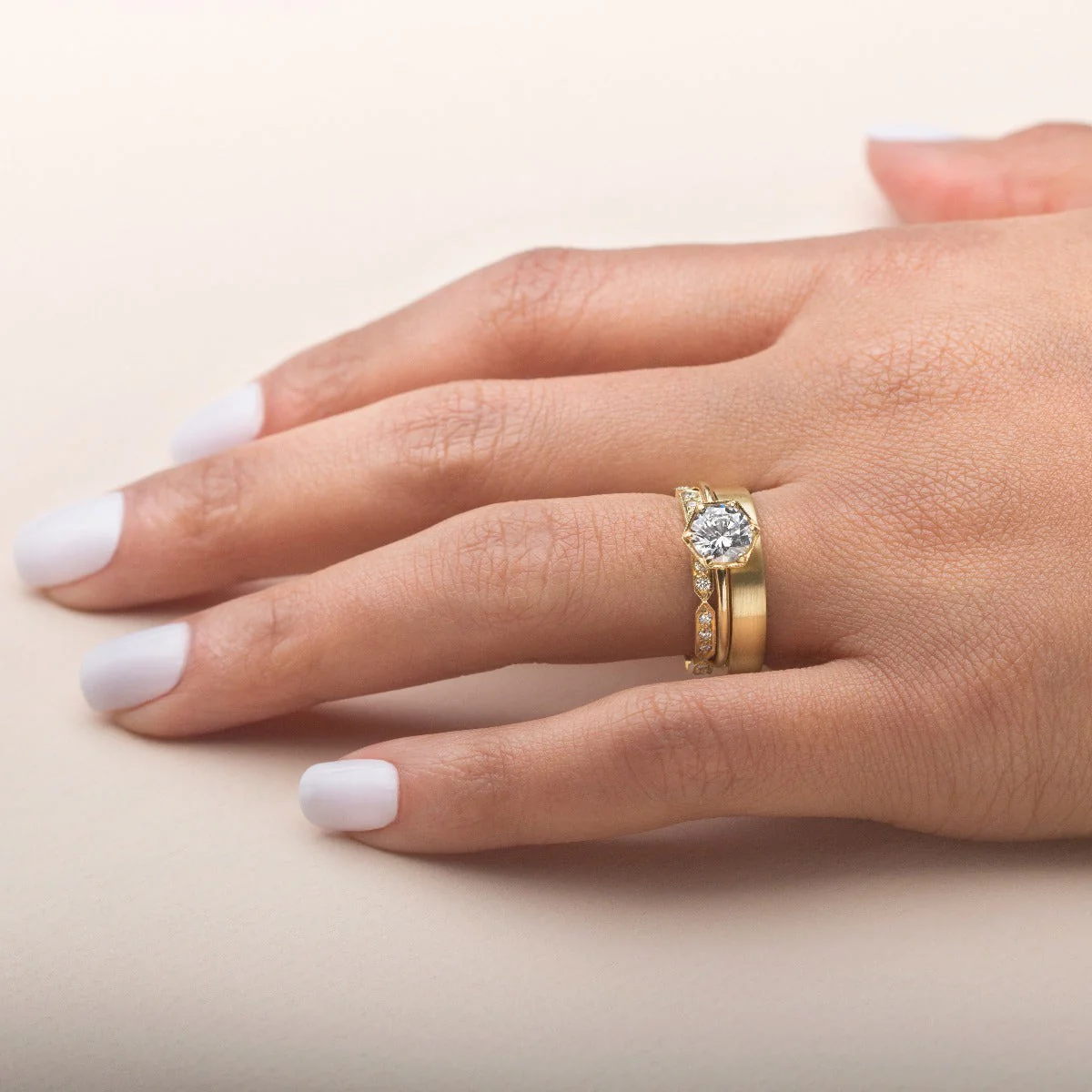 Selene Moonlight Round Diamond Engagement Ring - 18K Gold - Image 7