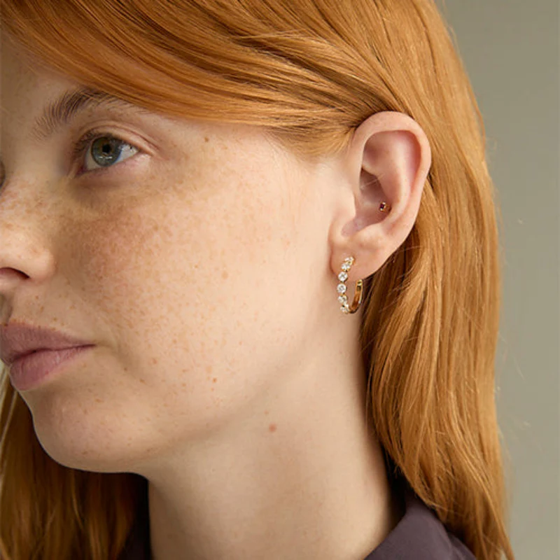 Multiple Diamond Hoops with 0.50 Carats - 18K Gold | VS Clarity Natural Diamonds - Image 7