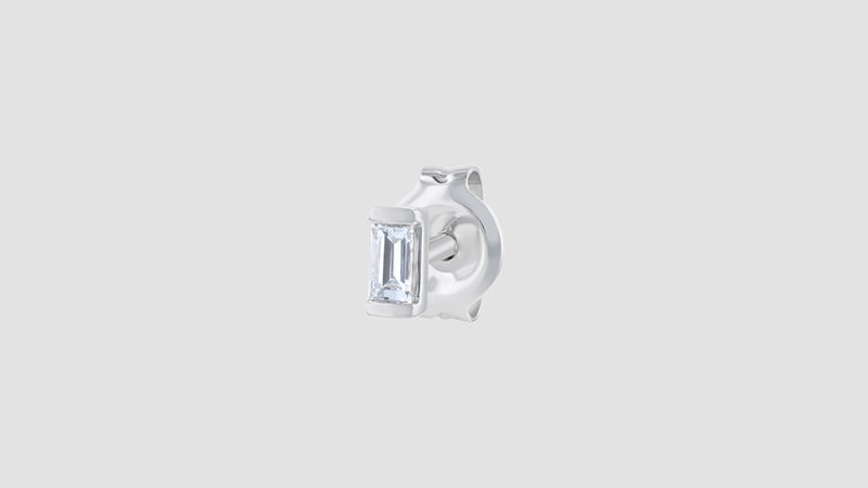 Diamond Baguette Stud - 18K Gold | VS Clarity Natural Diamond - Image 7