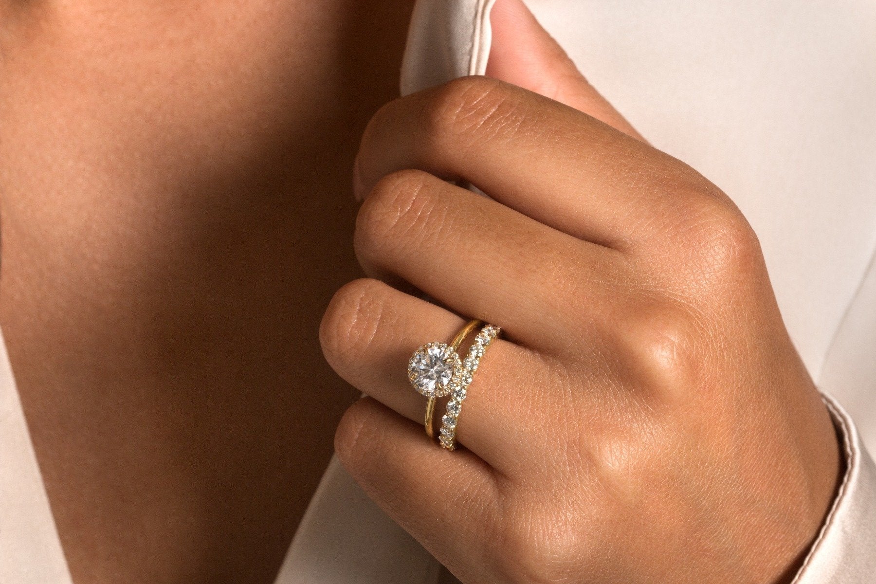 Noémie Halo Pick Your Diamond Shape Engagement Ring - 18K Gold - Image 16